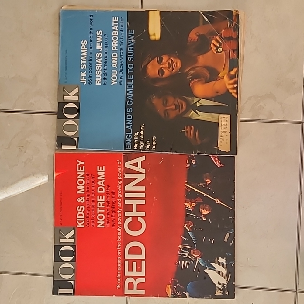 2 look magazines